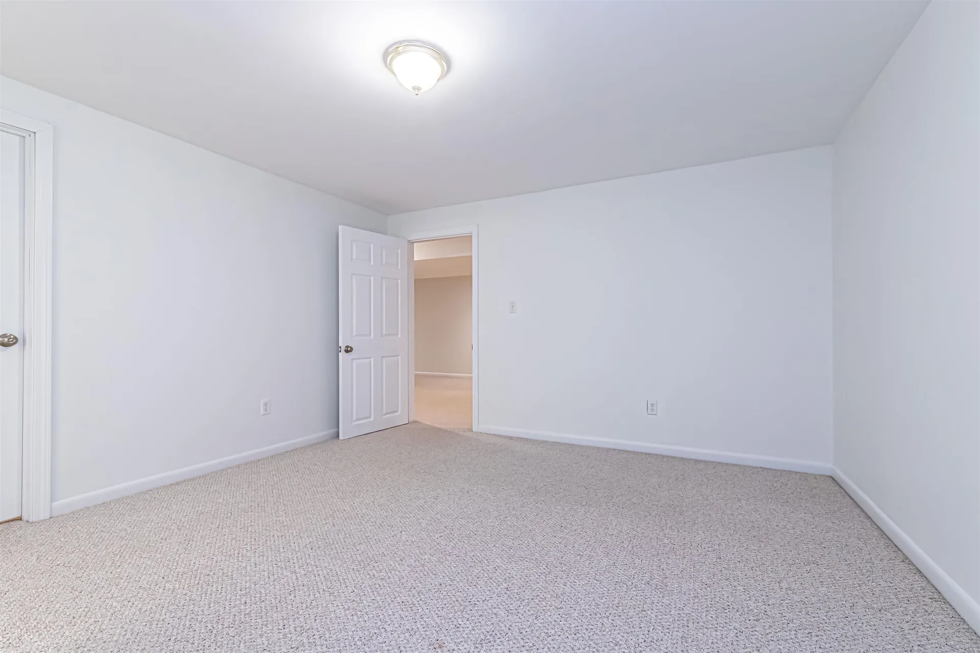 11 Lojko Drive Nashua NH 03062