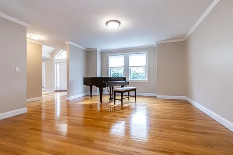 11 Lojko Drive Nashua NH 03062