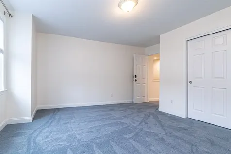 11 Lojko Drive Nashua NH 03062