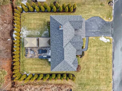 11 Lojko Drive Nashua NH 03062