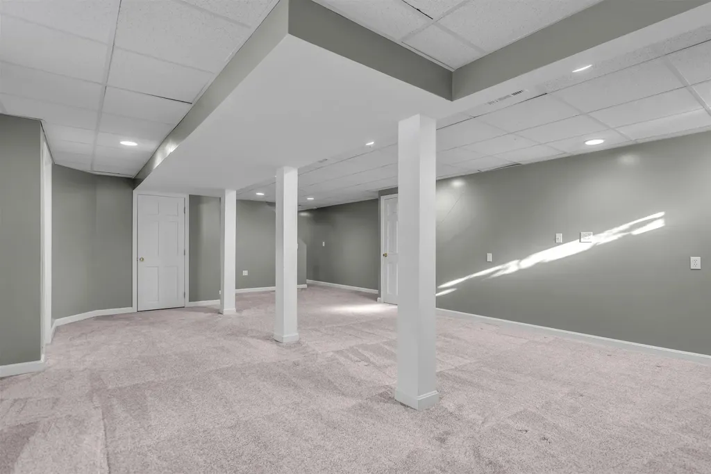 22 Parker Drive Merrimack NH 03054