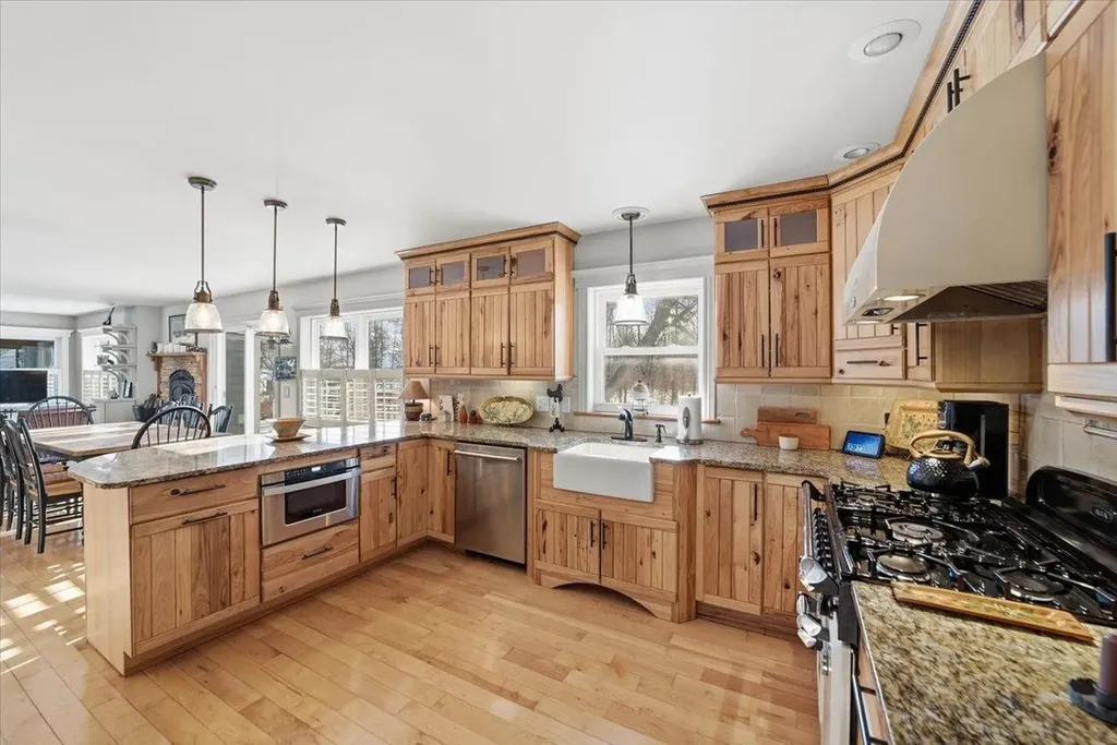 60 Holiday Point Road North Hero VT 05474