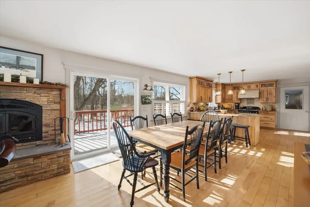 60 Holiday Point Road North Hero VT 05474