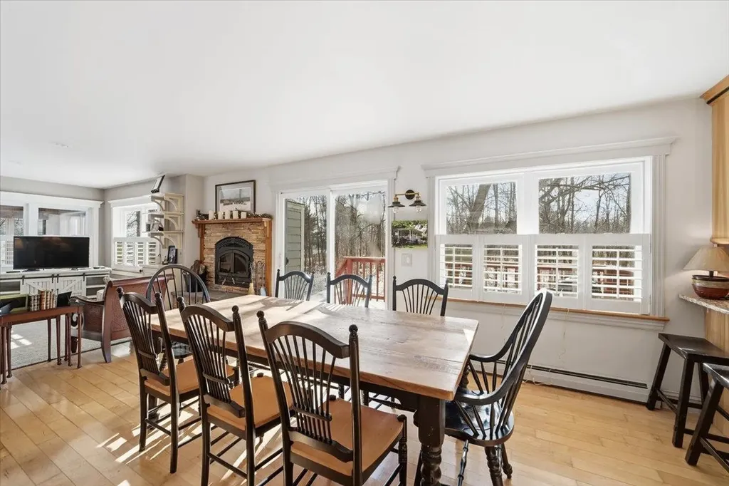 60 Holiday Point Road North Hero VT 05474