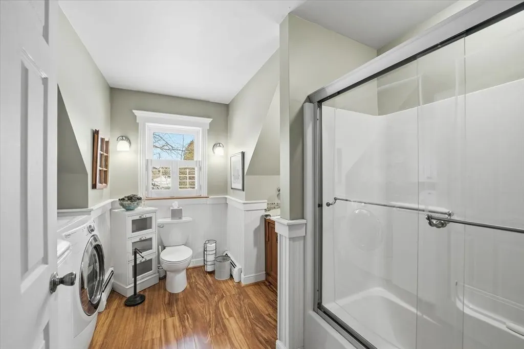 60 Holiday Point Road North Hero VT 05474