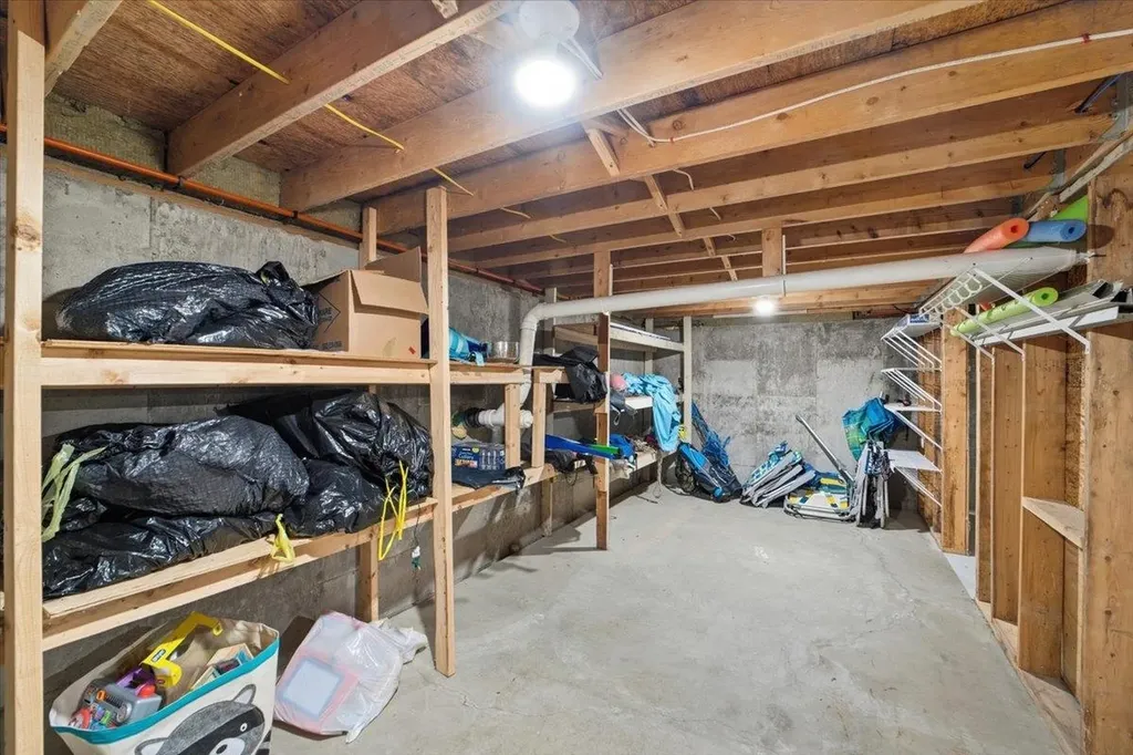 60 Holiday Point Road North Hero VT 05474