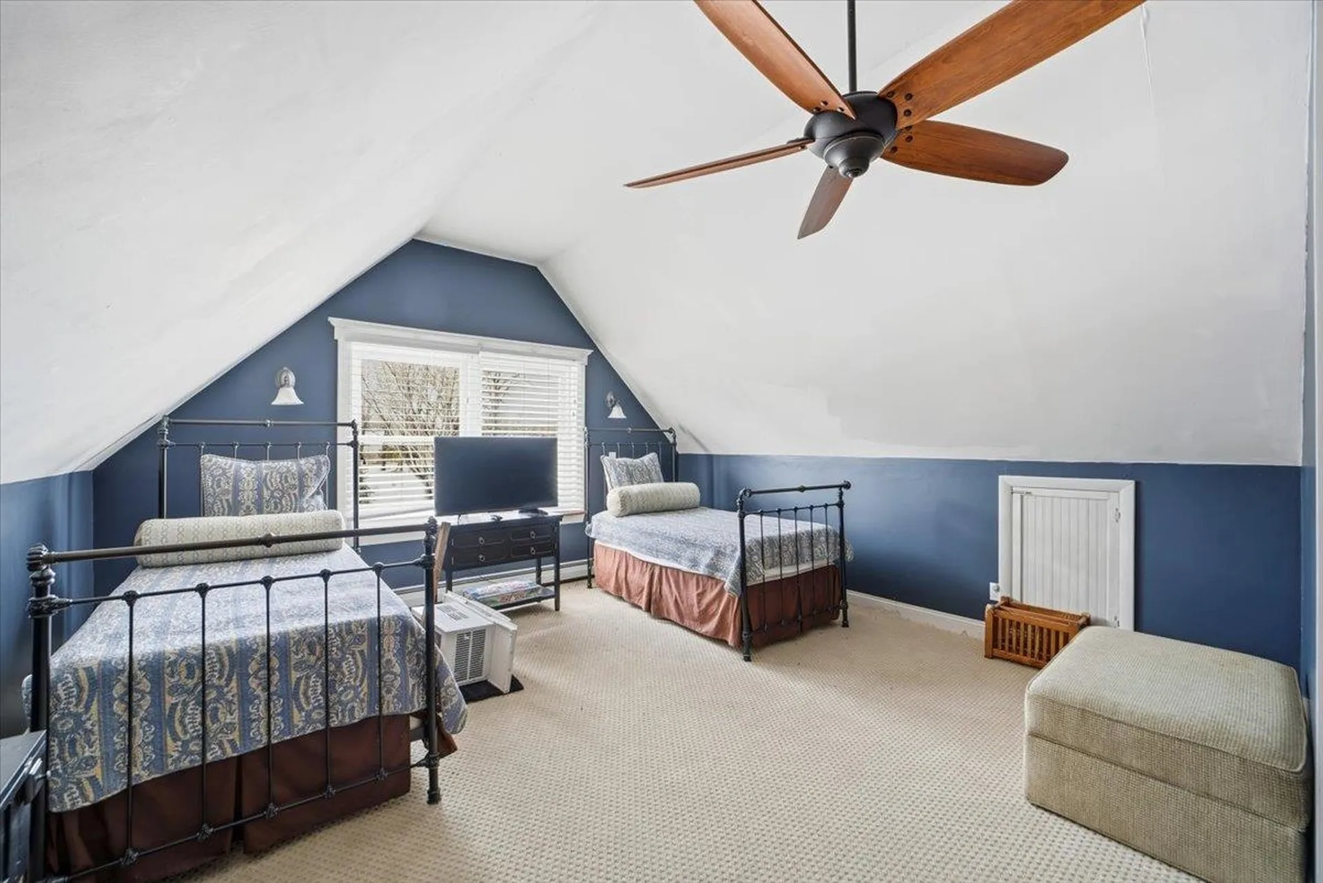 60 Holiday Point Road North Hero VT 05474