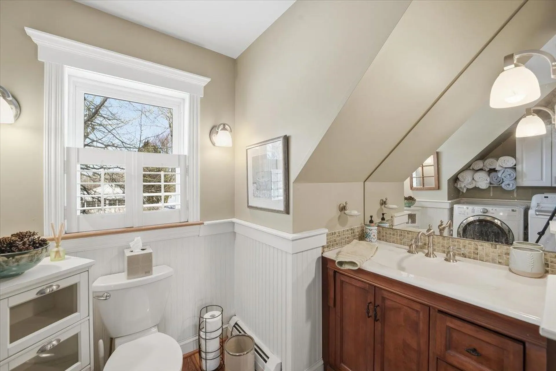 60 Holiday Point Road North Hero VT 05474