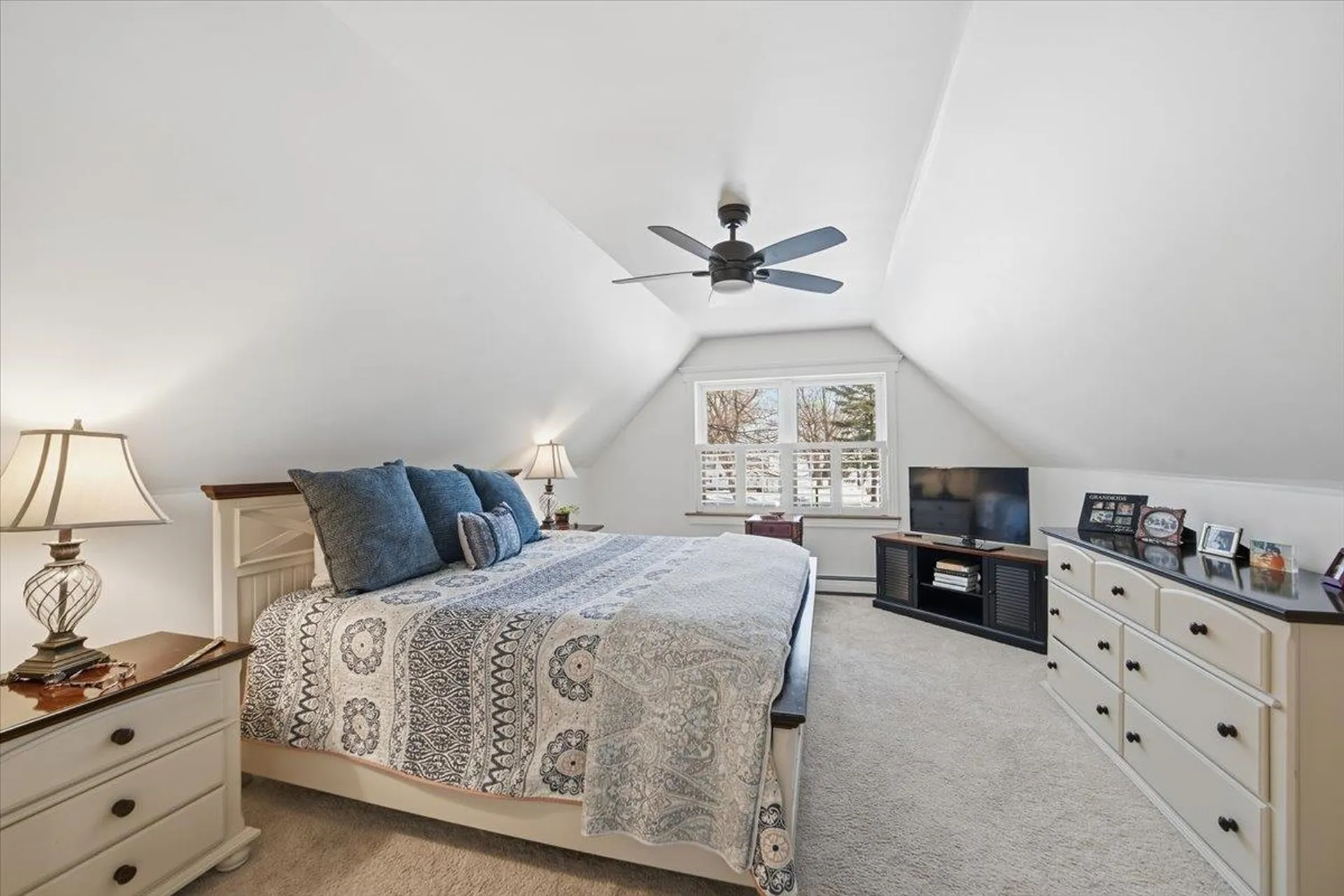 60 Holiday Point Road North Hero VT 05474