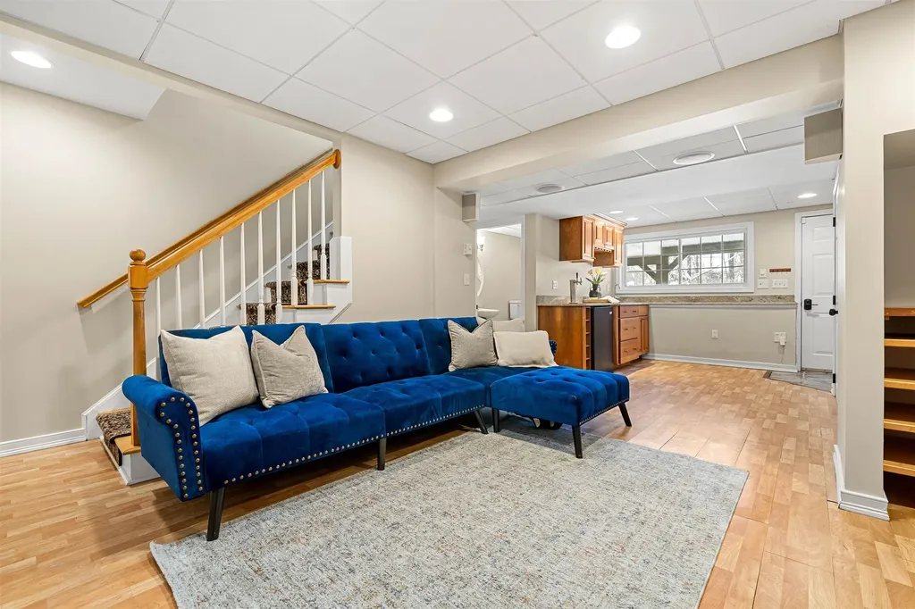 37 Sarah Drive Merrimack NH 03054