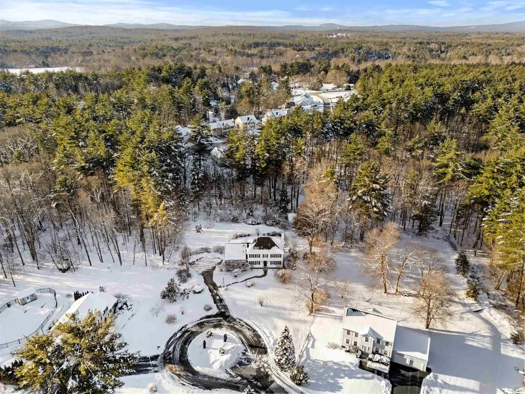 37 Sarah Drive Merrimack NH 03054