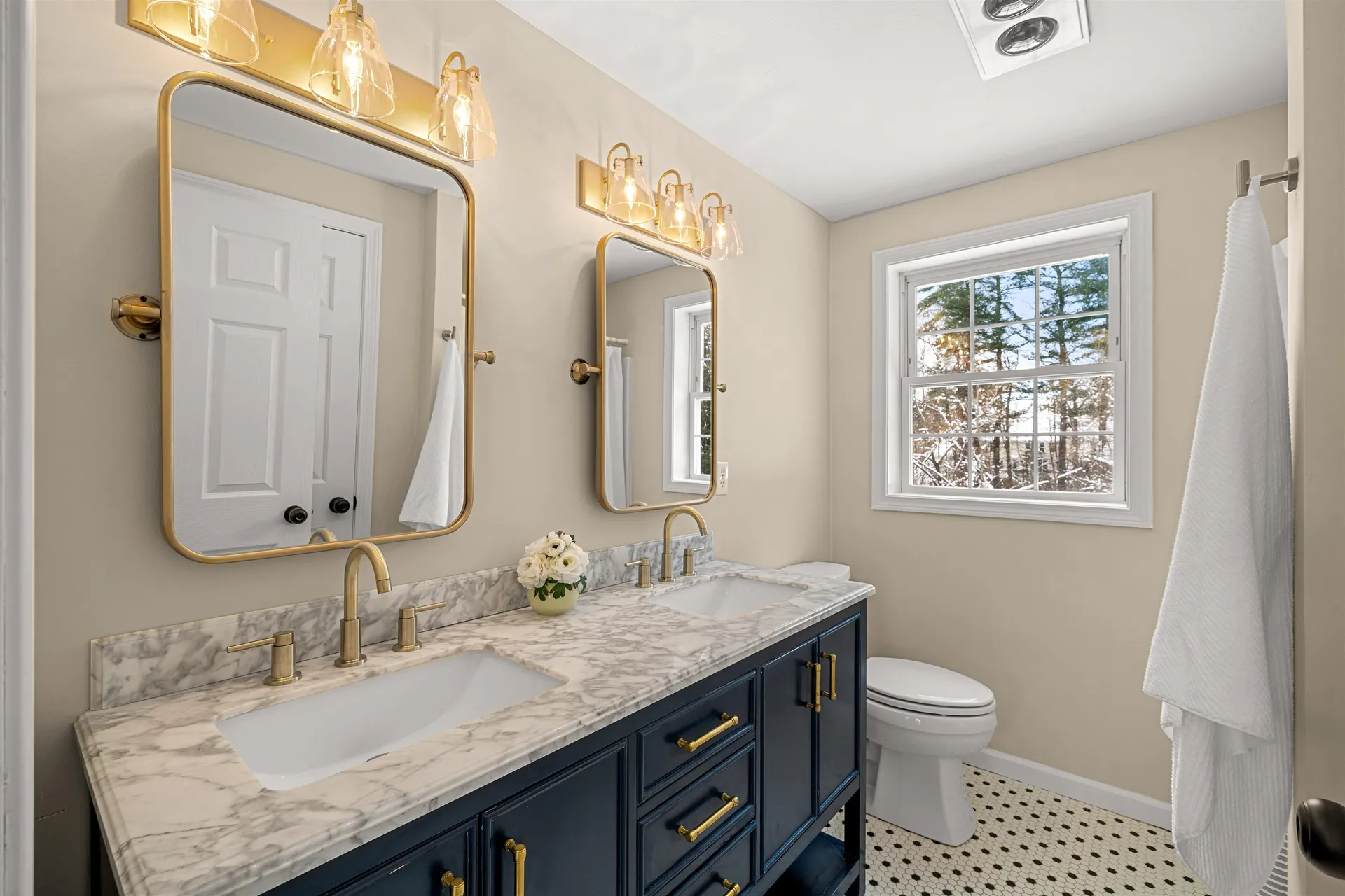 37 Sarah Drive Merrimack NH 03054