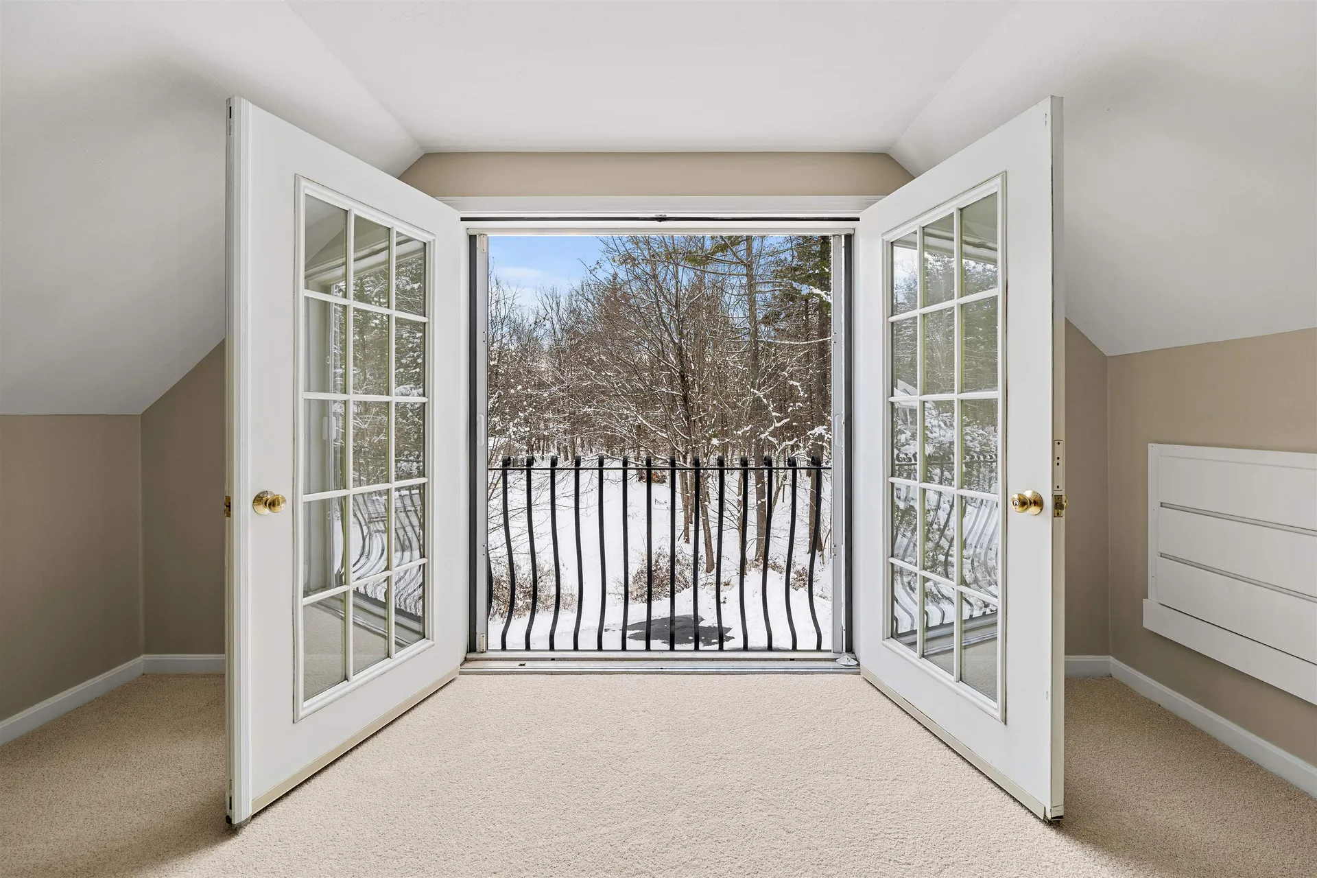 37 Sarah Drive Merrimack NH 03054