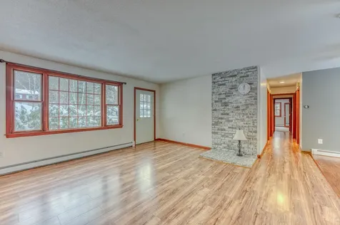 22 Winter Street Littleton NH 03561