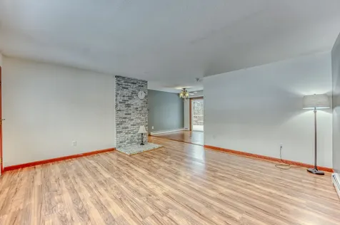 22 Winter Street Littleton NH 03561