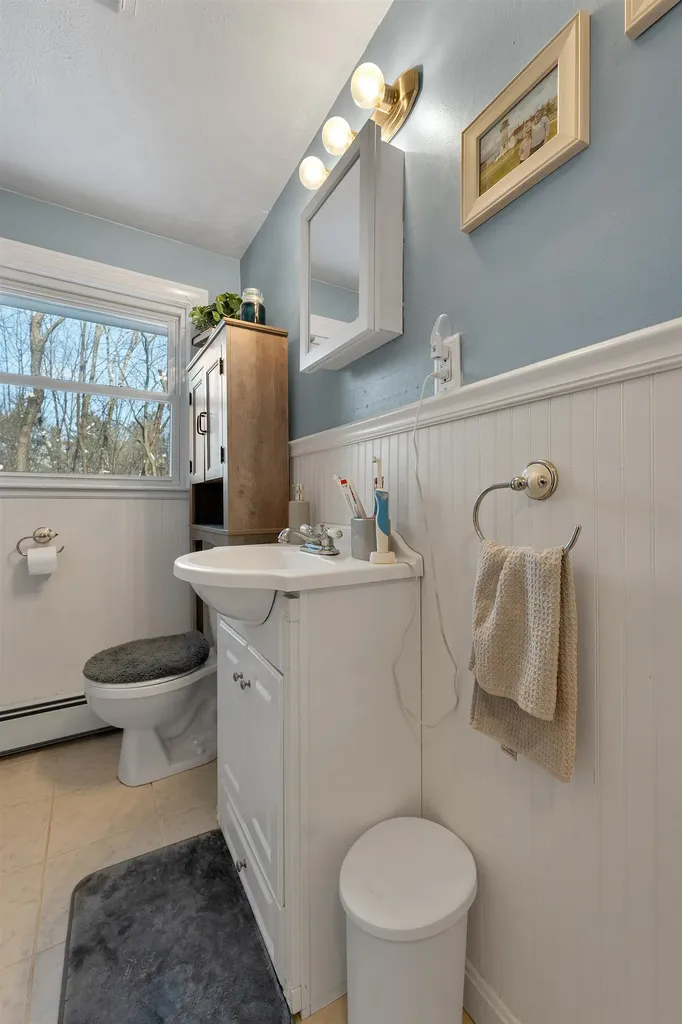 9 Barkland Drive Derry NH 03038