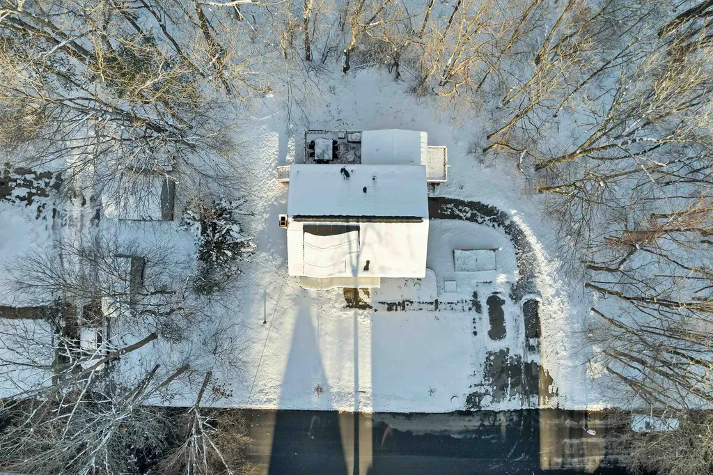 9 Barkland Drive Derry NH 03038