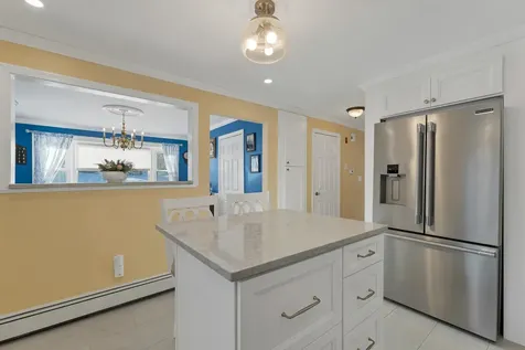 9 Barkland Drive Derry NH 03038