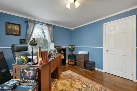 9 Barkland Drive Derry NH 03038