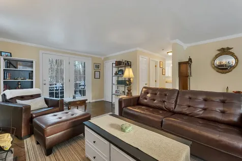 9 Barkland Drive Derry NH 03038