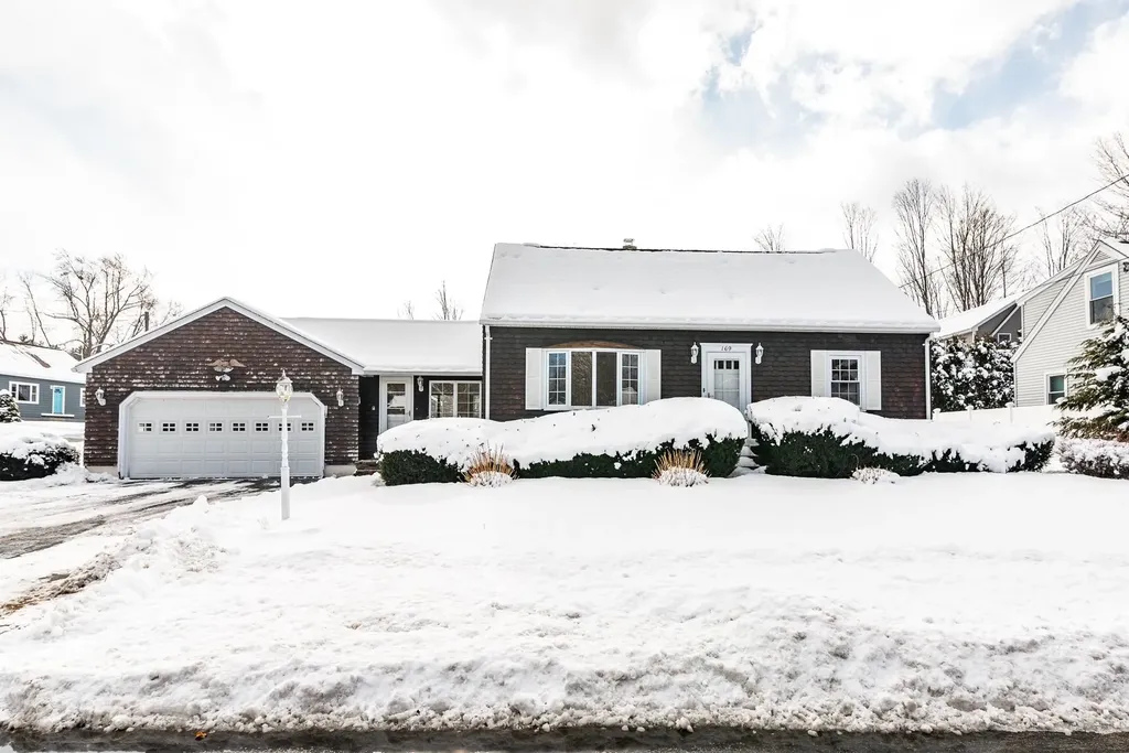 169 Henry Law Avenue Dover NH 03820