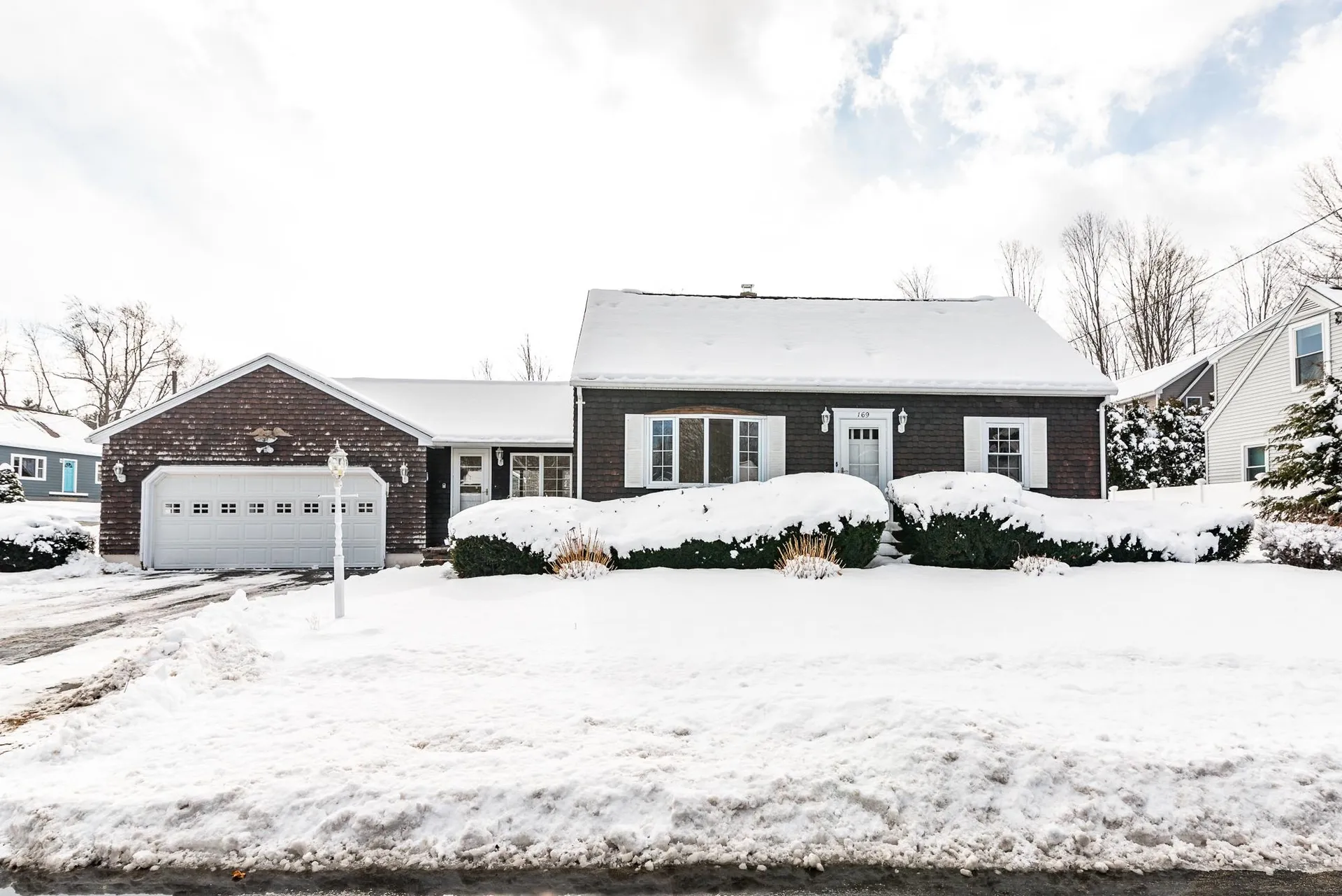 Dover NH, 169 Henry Law Avenue