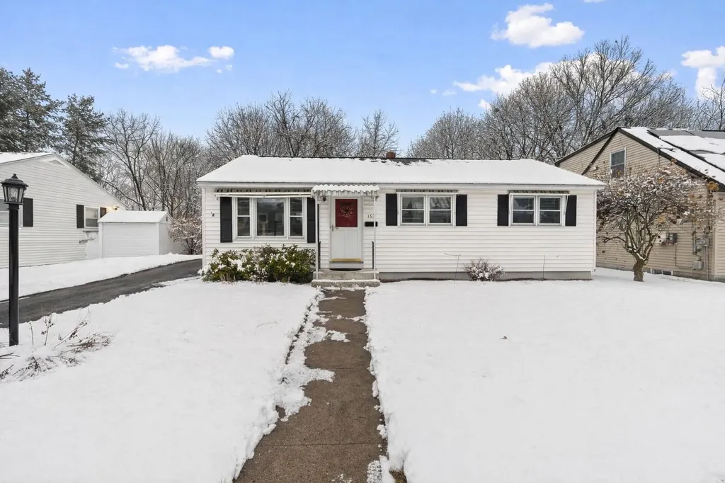 163 Tolles Street Nashua NH 03064