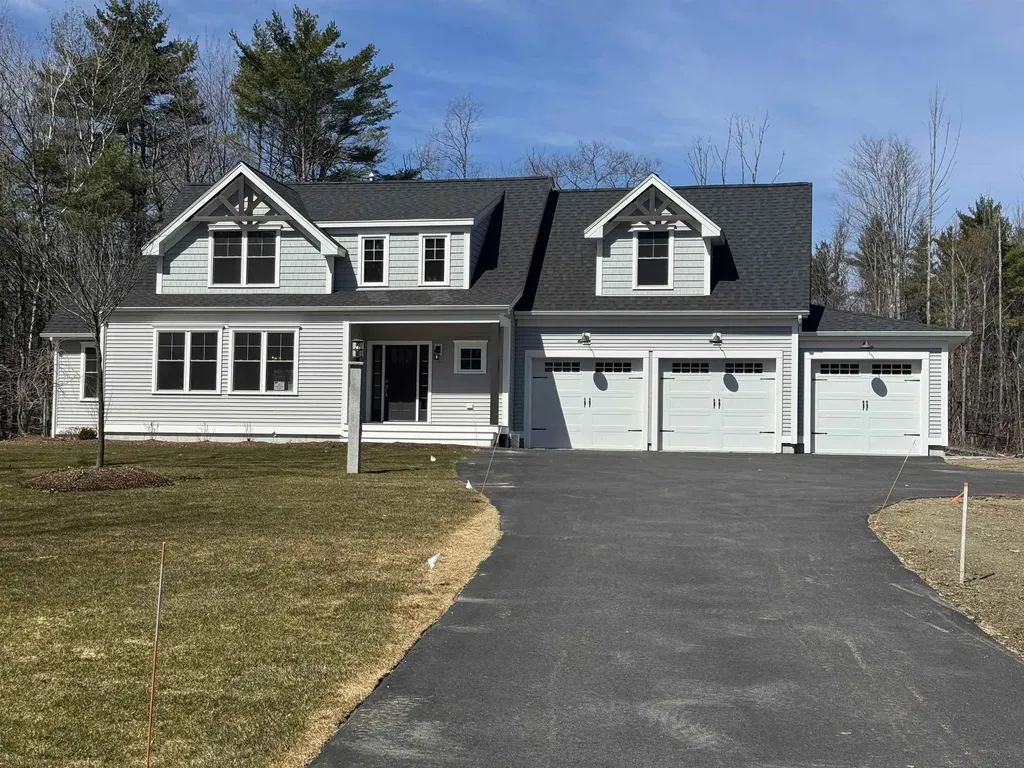 22 Winni Farm Road Gilford NH 03249