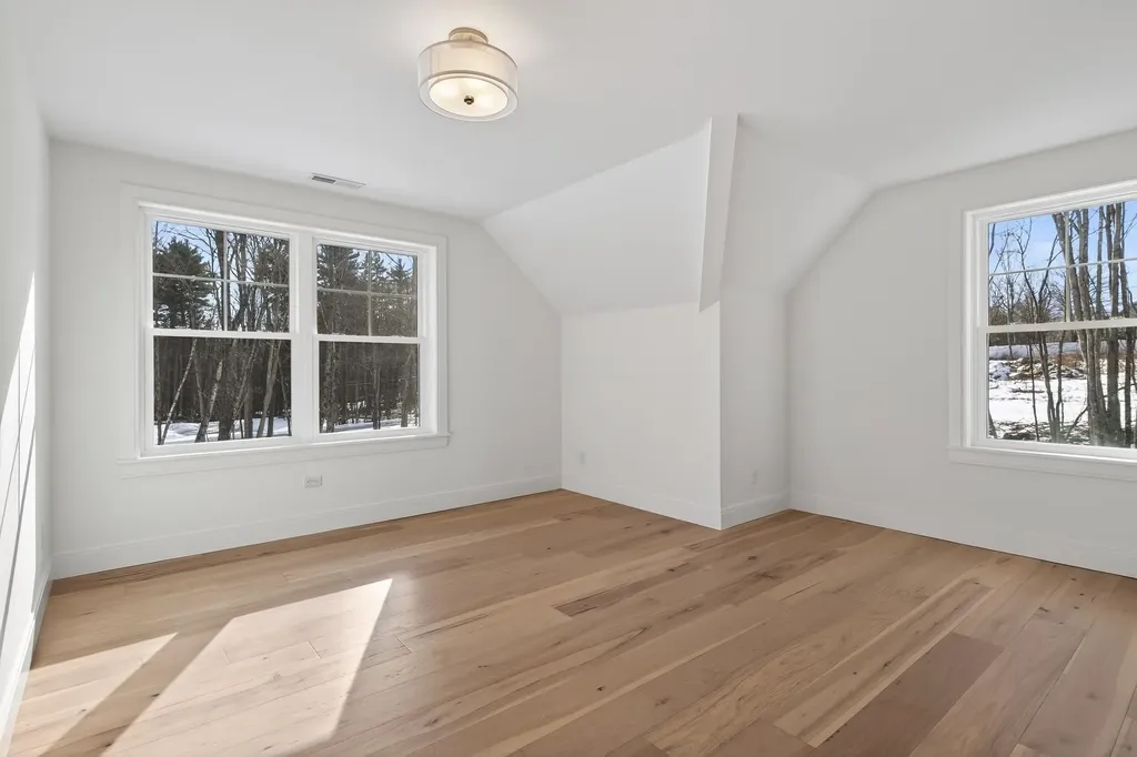 22 Winni Farm Road Gilford NH 03249