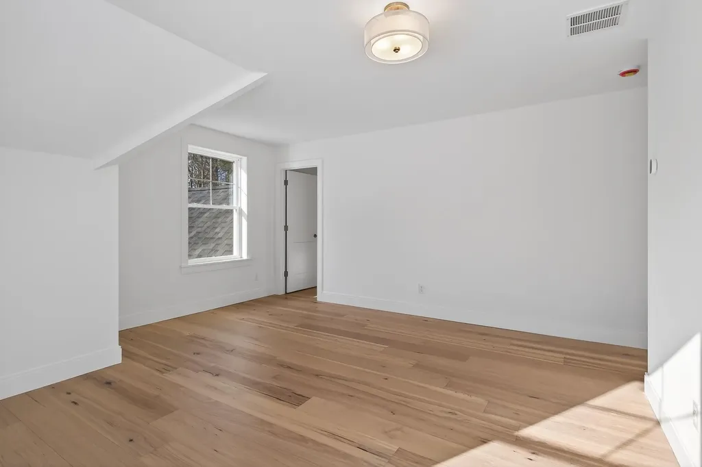 22 Winni Farm Road Gilford NH 03249