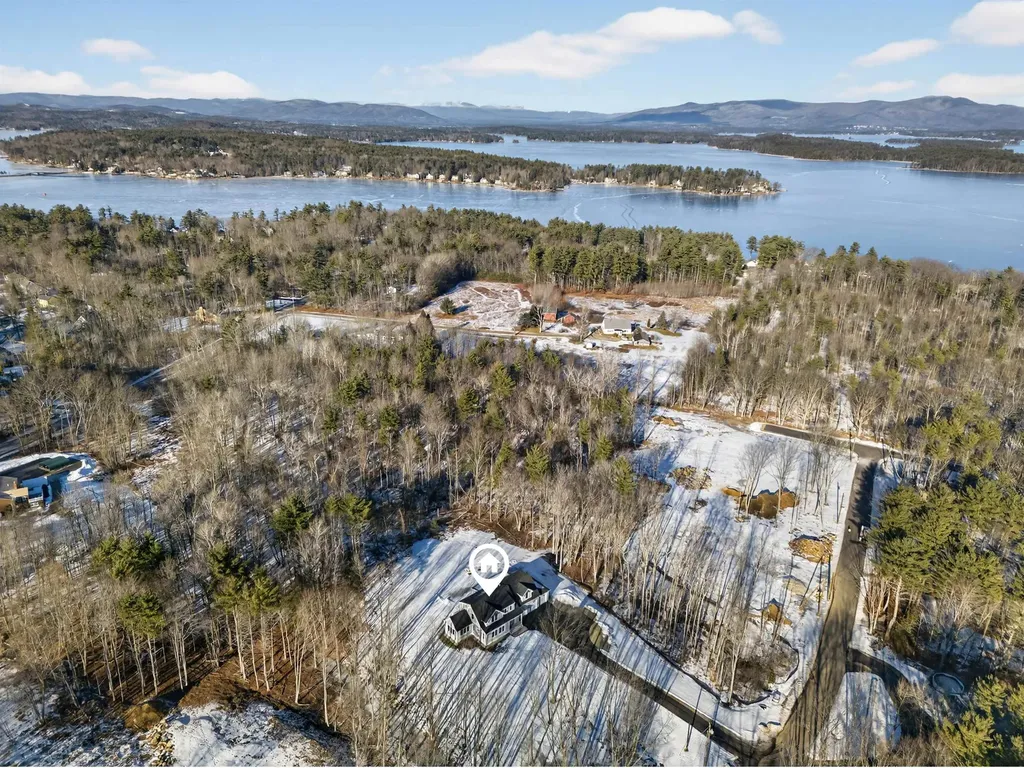 22 Winni Farm Road Gilford NH 03249