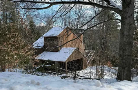 525 Morgan Road Hartford VT 05059