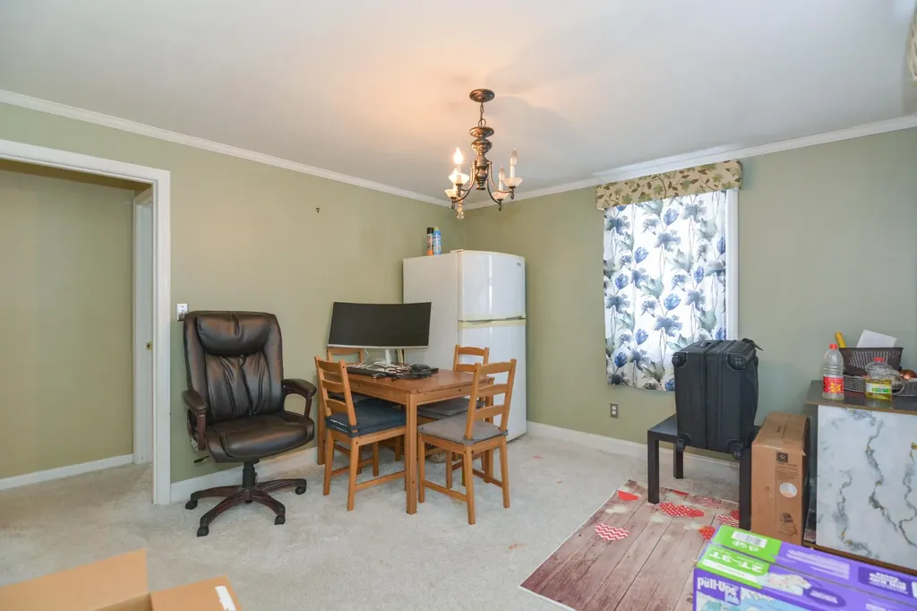 14 Millbrook Drive Nashua NH 03062