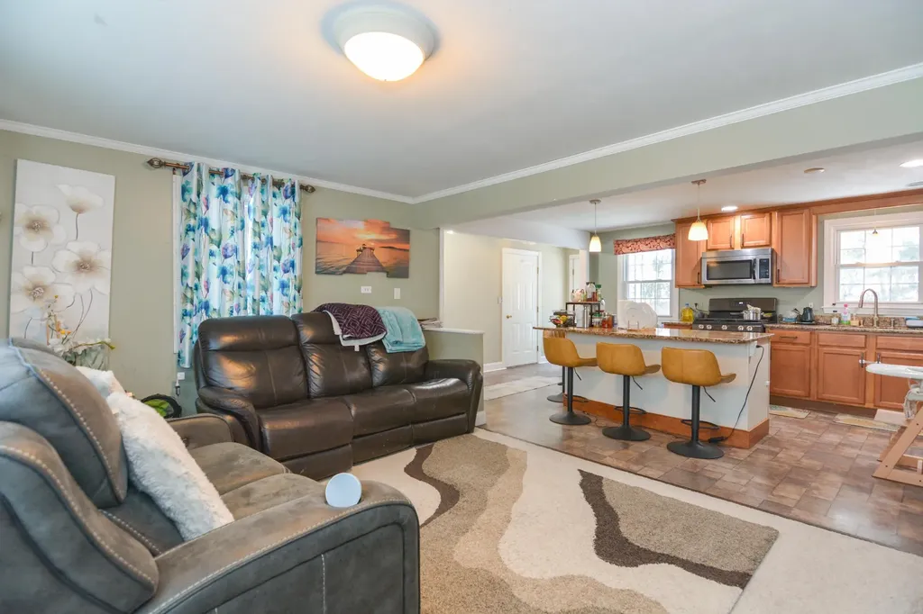 14 Millbrook Drive Nashua NH 03062