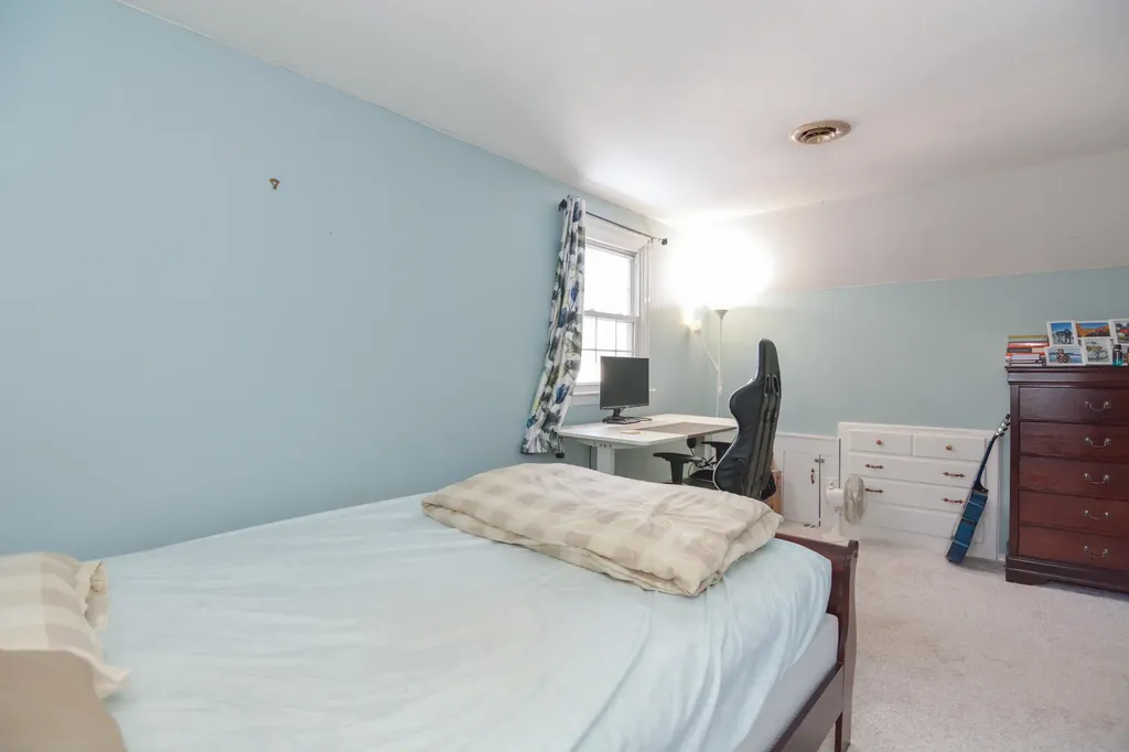 14 Millbrook Drive Nashua NH 03062