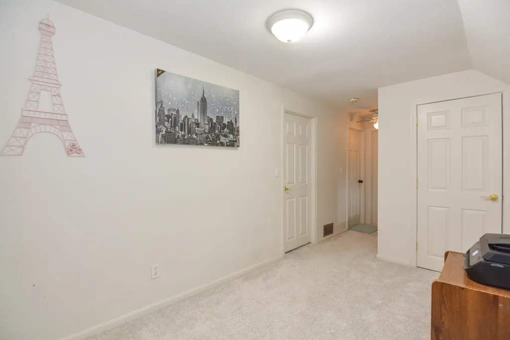 14 Millbrook Drive Nashua NH 03062