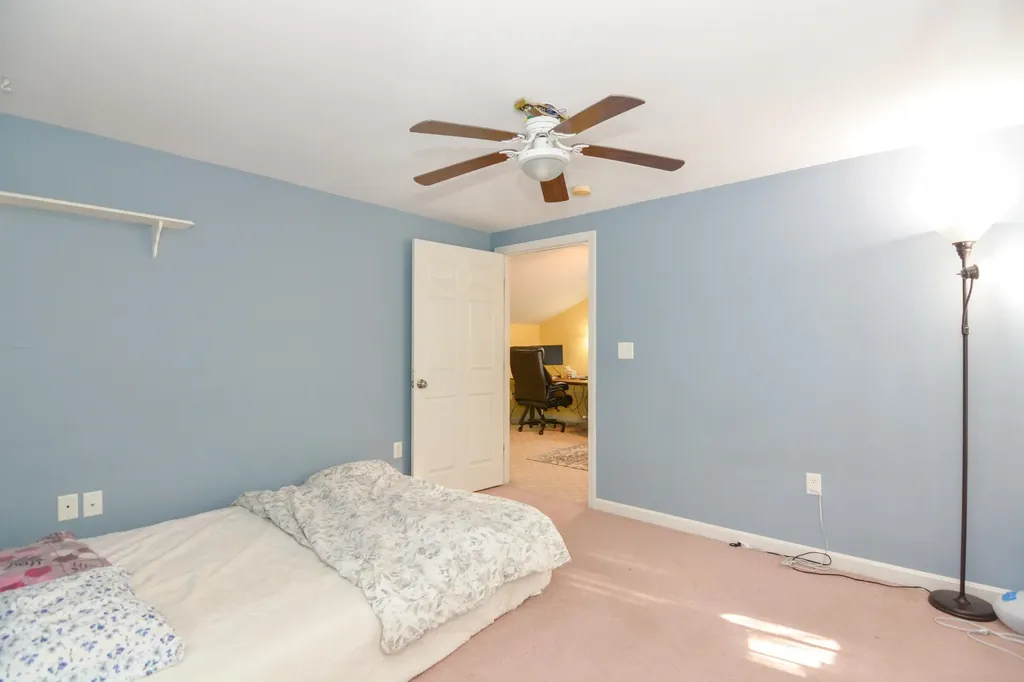 14 Millbrook Drive Nashua NH 03062