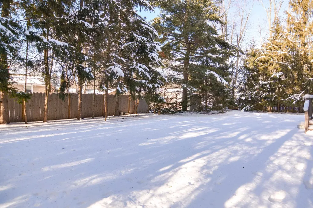 14 Millbrook Drive Nashua NH 03062