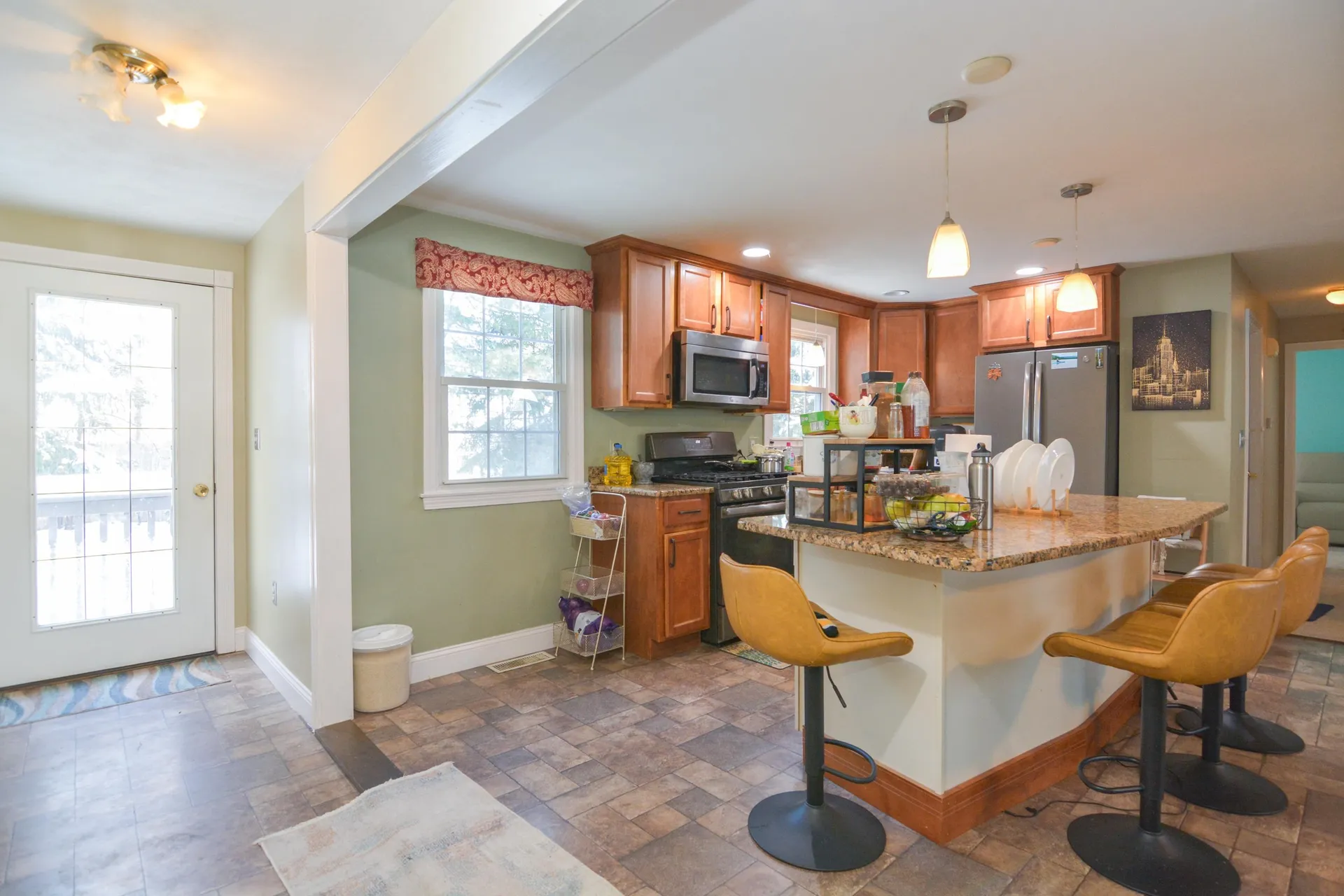 14 Millbrook Drive Nashua NH 03062