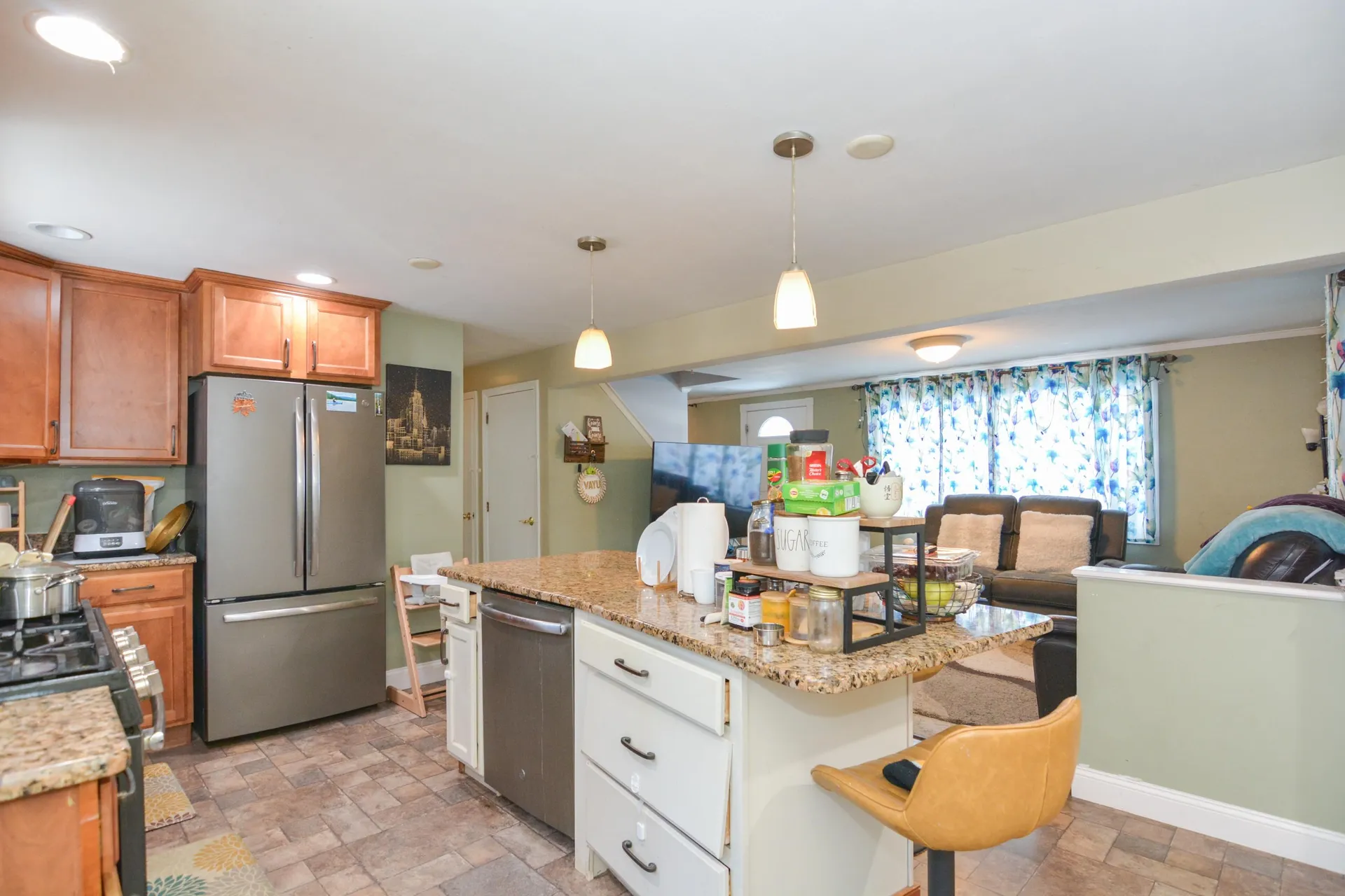 14 Millbrook Drive Nashua NH 03062