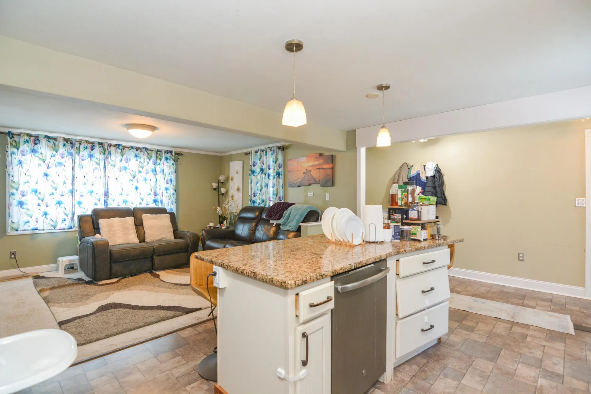 14 Millbrook Drive Nashua NH 03062