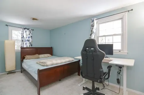 14 Millbrook Drive Nashua NH 03062