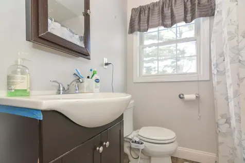 14 Millbrook Drive Nashua NH 03062