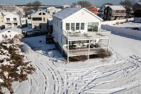 11 Great Boars Head Avenue Hampton NH 03842