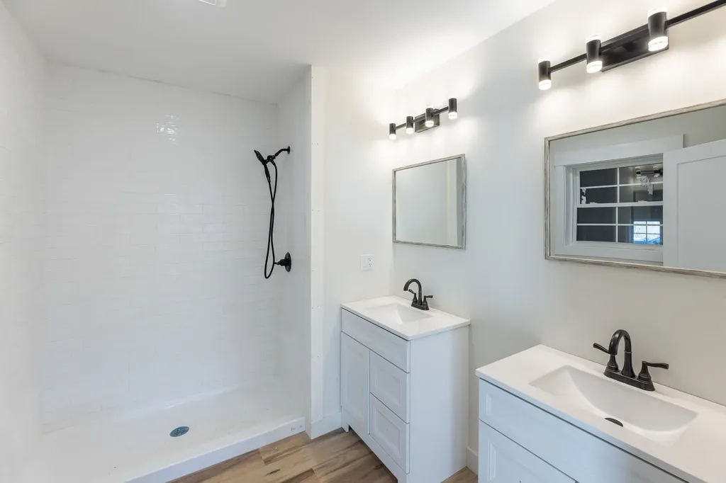 216 Quechee Hartland Road Hartford VT 05059