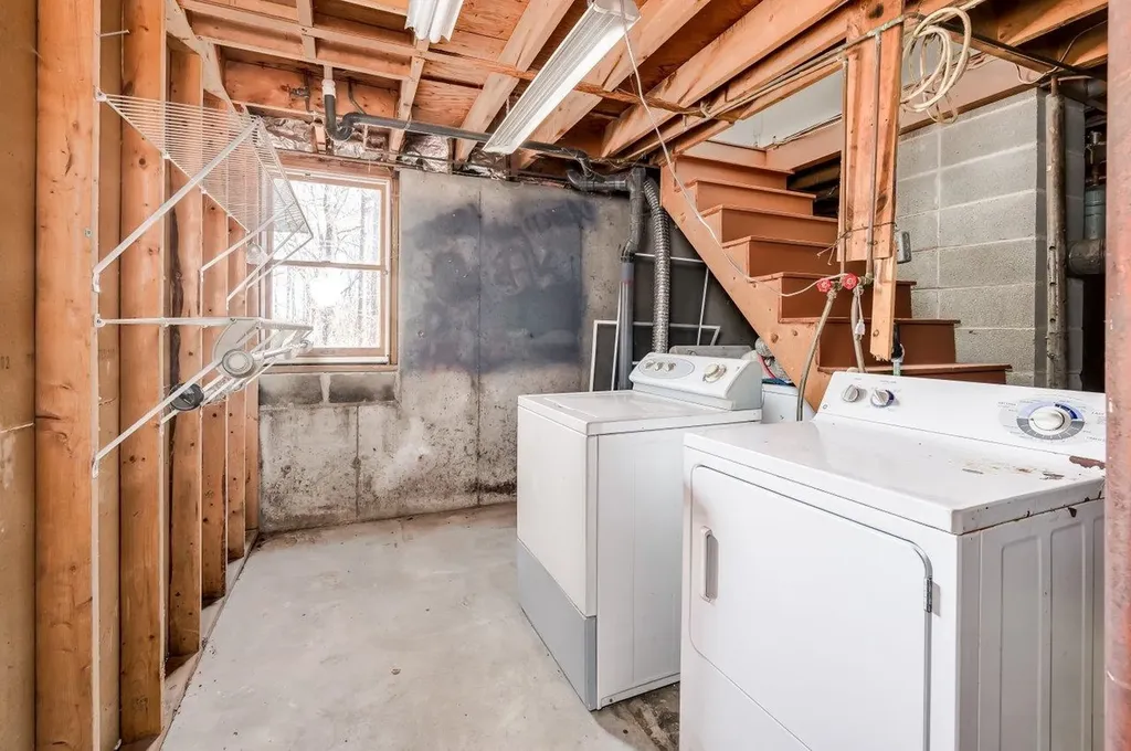 240 Amesbury Road Kensington NH 03833