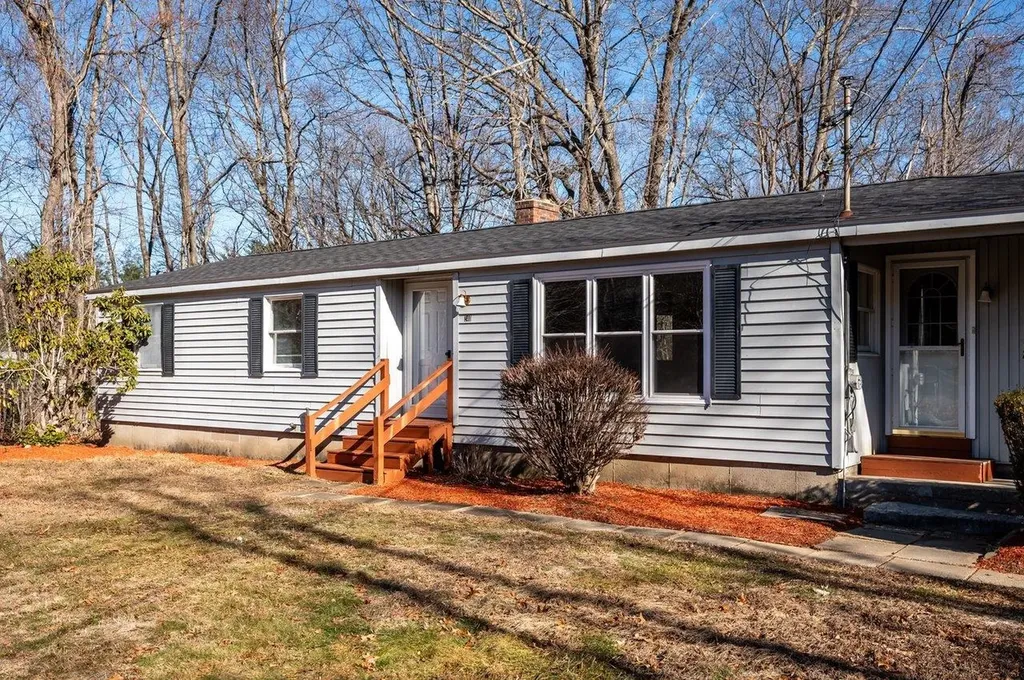 240 Amesbury Road Kensington NH 03833