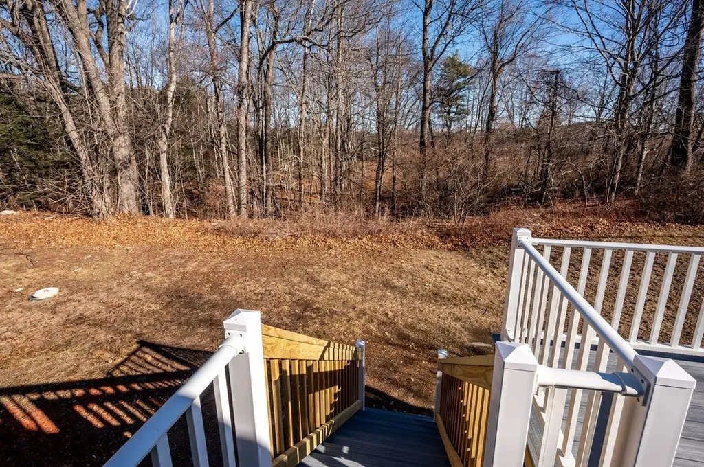 240 Amesbury Road Kensington NH 03833