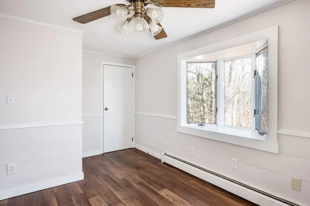 240 Amesbury Road Kensington NH 03833