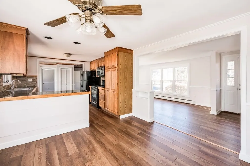 240 Amesbury Road Kensington NH 03833